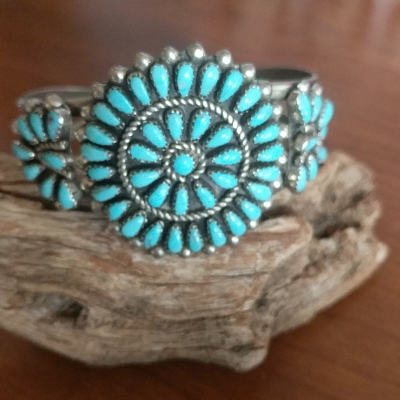 Native American Turquoise Cuff - Picture 1 of 9